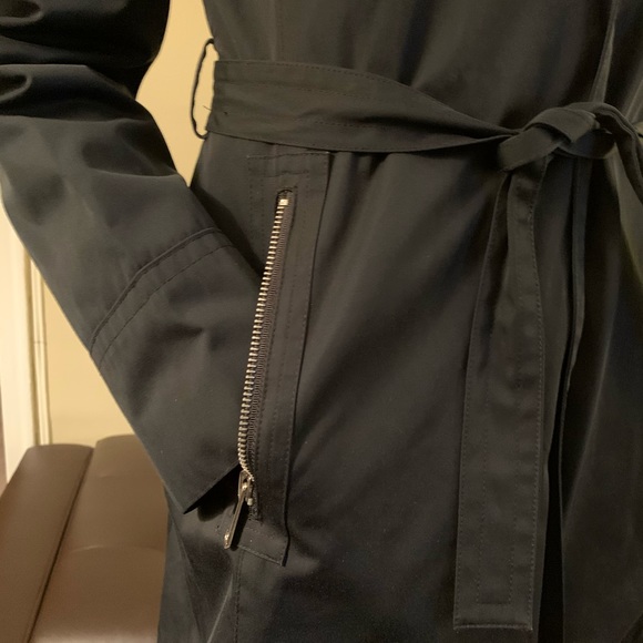 MICHAEL KORS Hooded Raincoat - Picture 5 of 8